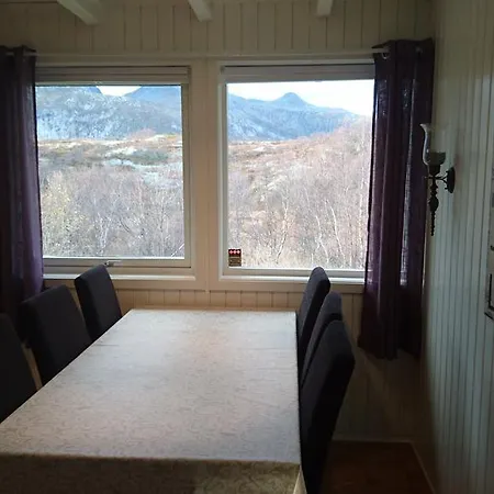 Lofoten, Markveien Villa *